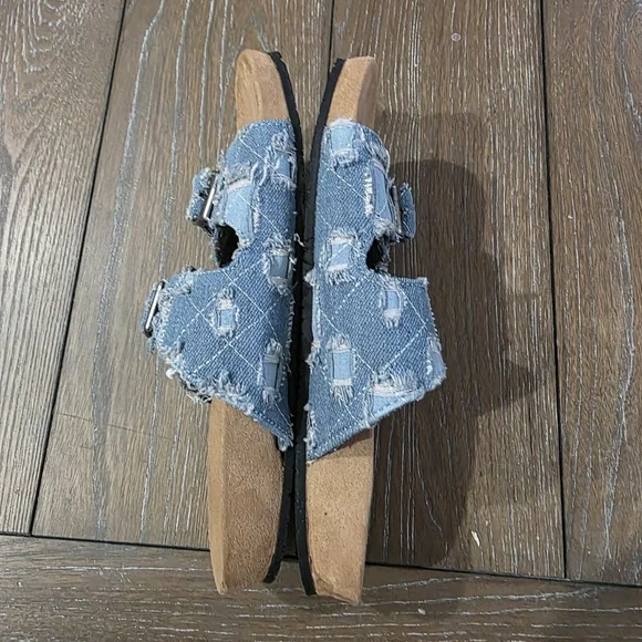 Minnetonka Patchwork Denim Sandals, Size 10 - Picture 5 of 11